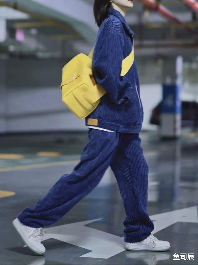 鱼司辰|早秋想要穿出甜美少女风,这几件外套一定少不了!想不时髦都难