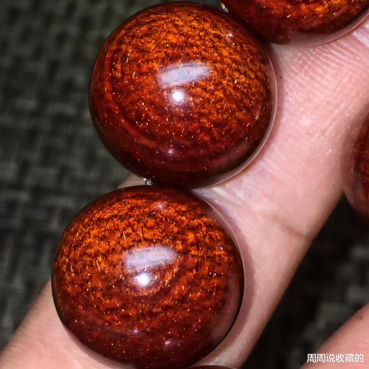 小叶紫檀|挑选小叶紫檀的关键点，老手上手一摸就明白