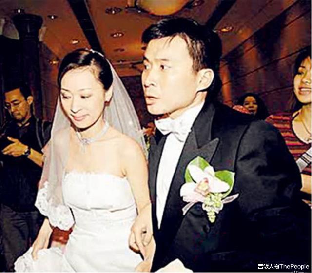 赵敏|7版赵敏颜值现状:黎姿脸僵、贾静雯老态明显,张敏已认不出来