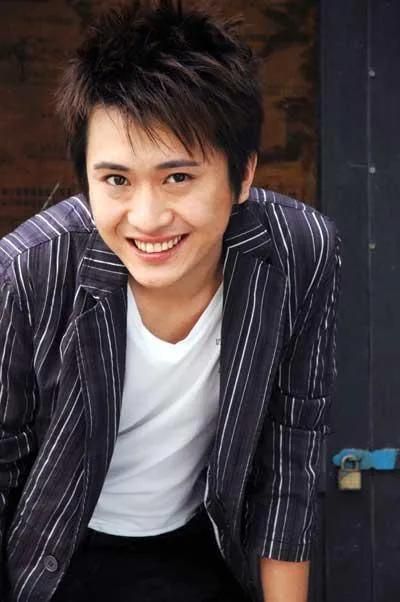 杨帆|央视主持杨帆，被张蕾母亲看好，为何却娶了普通人当妻子？