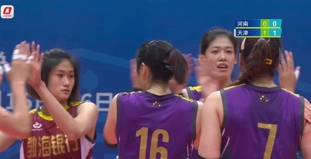 天津女排|朱婷休戰(zhàn)！局面一邊倒！天津女排3-0完勝河南女排，李盈瑩發(fā)球牛
