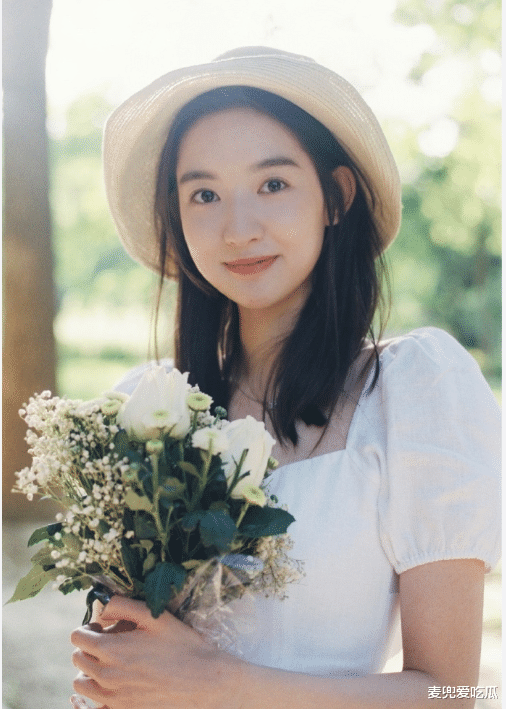 杨玏|杨玏王玉雯疑似恋情曝光？两人一起亲密逛超市，女方曾与肖战传出绯闻？