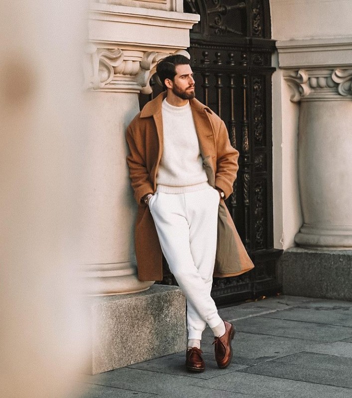 男士穿衣搭配杂志 男人裤子不要乱选,秋冬要备上一条白裤子,搭配西装、大衣都很帅
