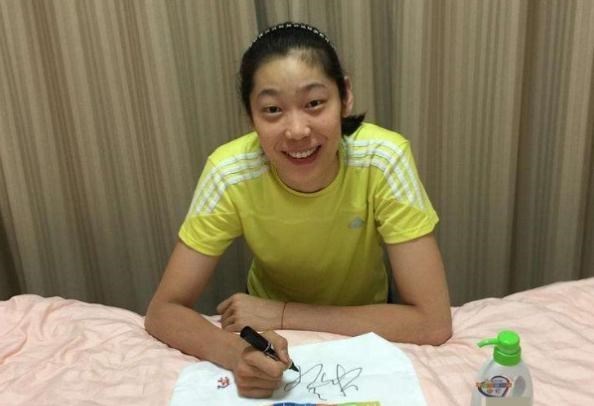 阳光语言矫正说|参观朱婷如今住的豪宅，坐落乡村气派豪华，她的努力终于获得回报