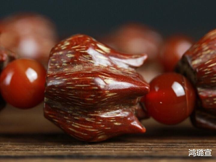 文玩|文玩界滴血莲花这类是奇怪文玩么?并不是!这件文玩才最奇怪!