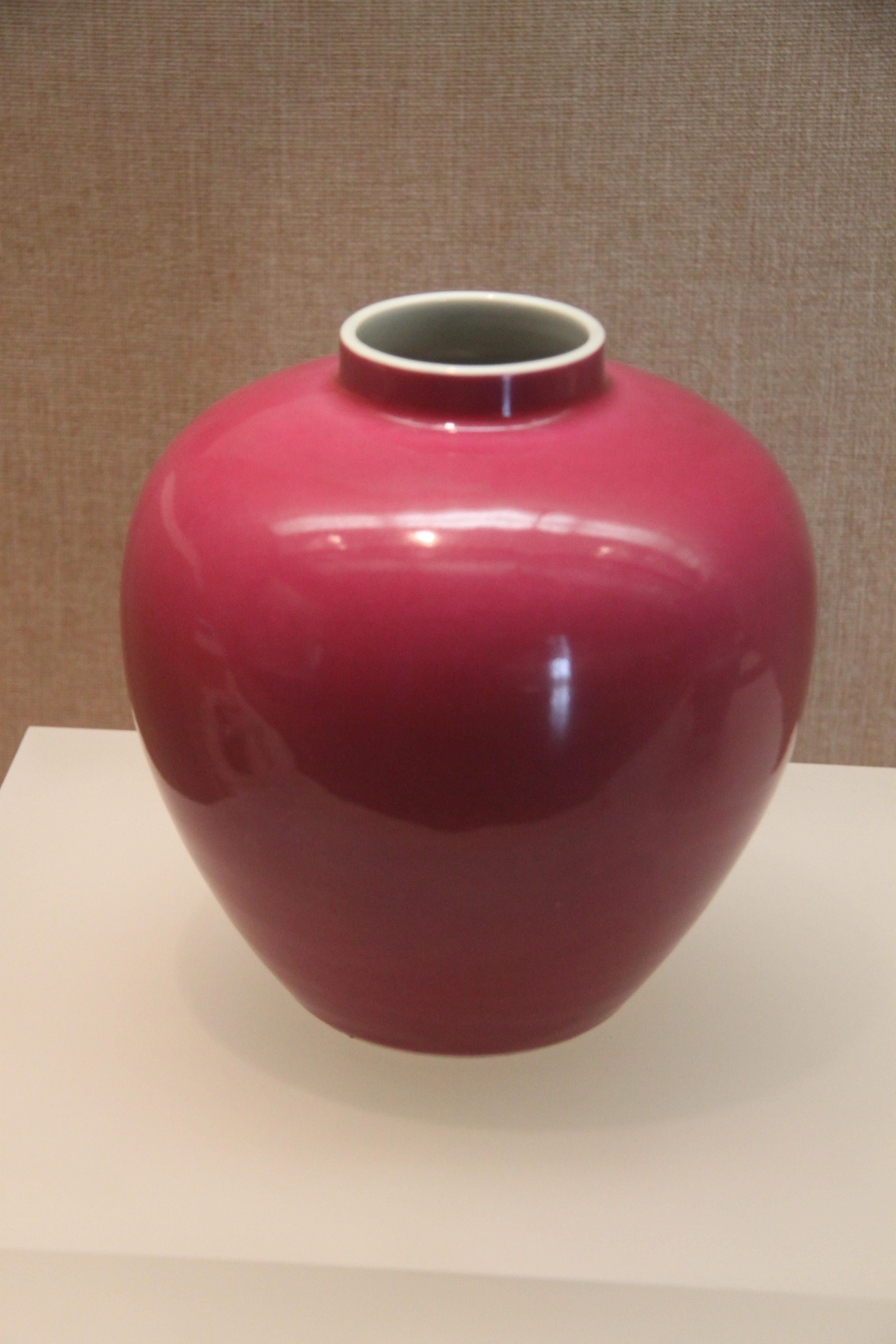 官窑|在广博展馆中，静静地看着运用到瓷器制作中的多种工艺，各领风骚