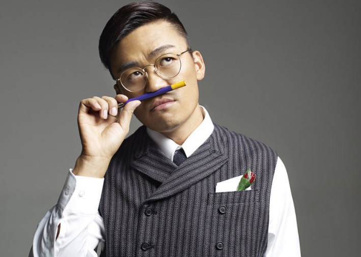 赵丽颖|高中没毕业却混成赢家的5大明星，个顶个优秀，这位身价12亿