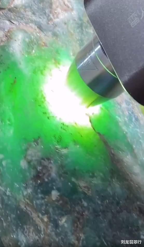 翡翠|翡翠原石之水沫之辩