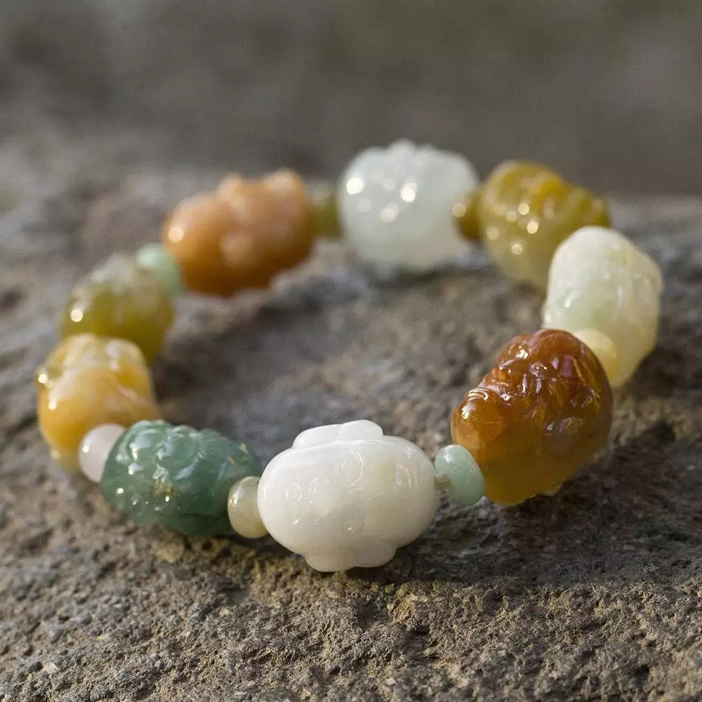 钱币|翡翠手串为什么大多都是18颗？背后的原因意想不到！