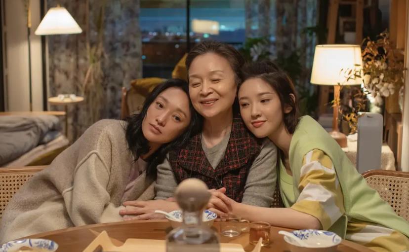 东方卫视|东方卫视“压轴”剧开播，收视惨淡仅有0.4，惨遭湖南卫视吊打！