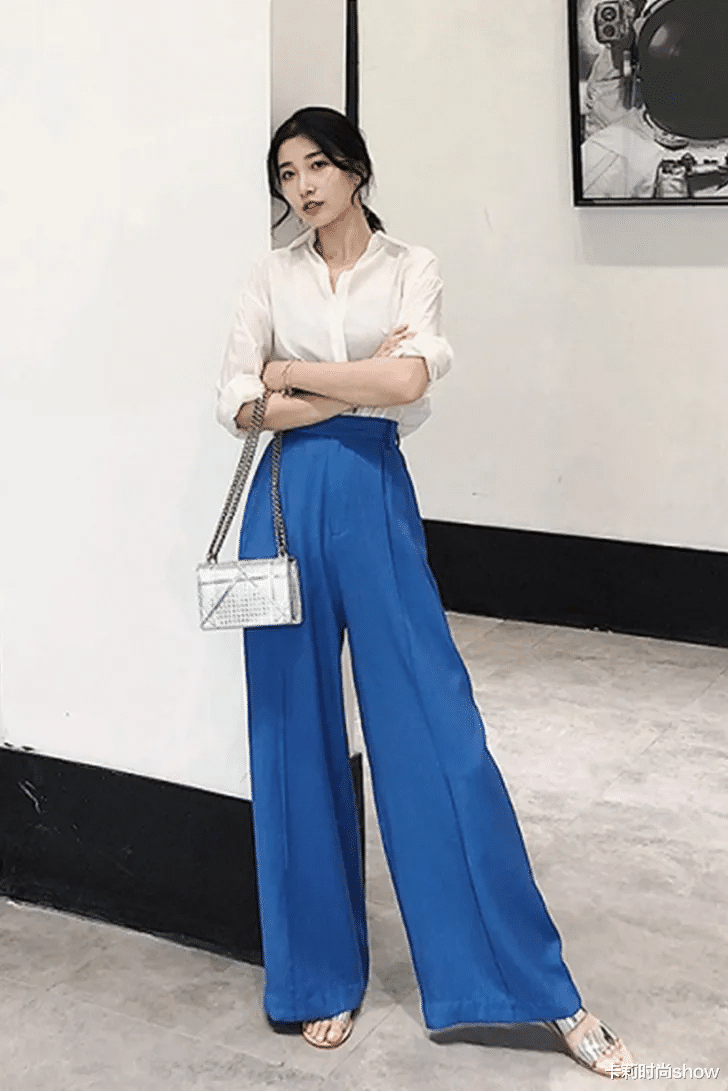 卡莉时尚show|衣不在多，会穿才是王道！今秋超火上衣+高腰裤穿搭，显瘦显高级