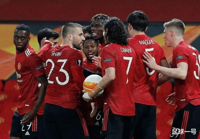 葡萄牙隊(duì)|42球！37球！32球！葡萄牙3大巨星真神了，締造出歐洲杯最強(qiáng)火力