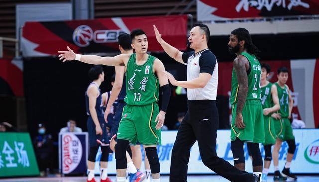 郭艾伦|央视名嘴建议辽篮大清洗，两人应离队，郭艾伦战术核心地位遭质疑