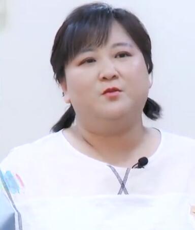 陈红|11位变胖的女星个个脸圆脖子粗，贾玲早年让人意外，陈红是真美人