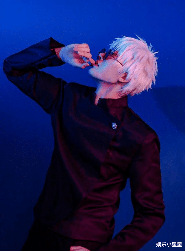 咒术回战|一人cos整部《咒术回战》,乙骨气质精准把握,七海神还原!