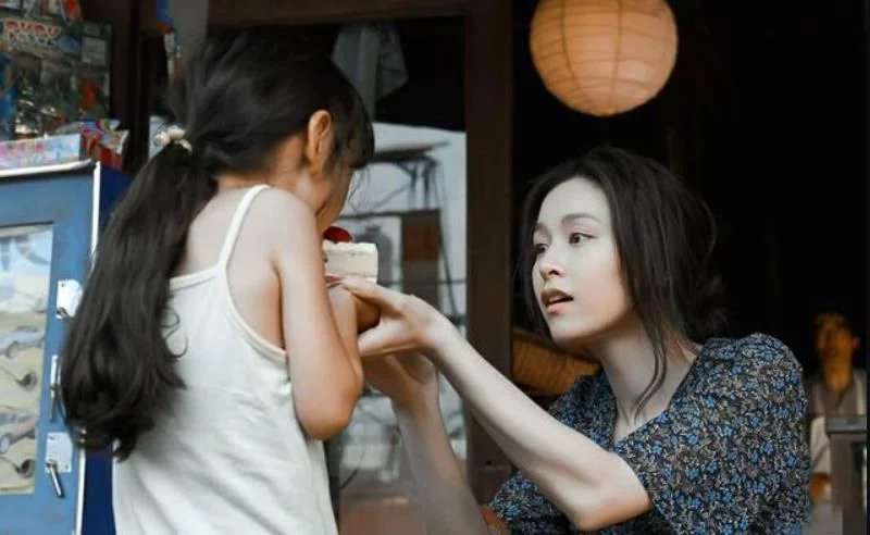 整容|谢霆锋曾对她一见钟情，陈冠希为追她要戒烟，网友：还好都没追上