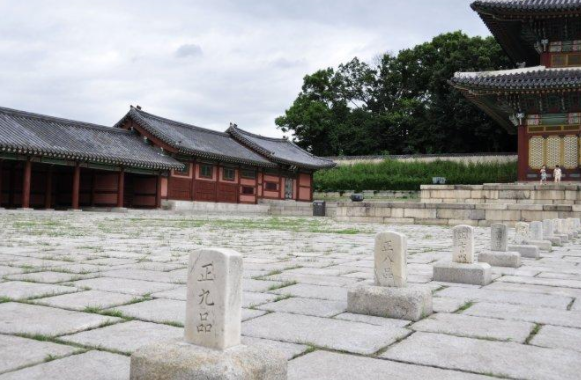 “韓國故宮”挖到遺跡，非得拿三星堆對比，網友：像是打翻醋壇子-圖2