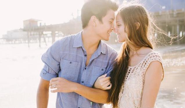 仲念念|其实，在特定时刻不讲理的女人，更容易吃定一个男人