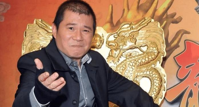 周明增|51岁男星无戏可拍，转行在游览车卖东西赚钱，现在年薪仅5万