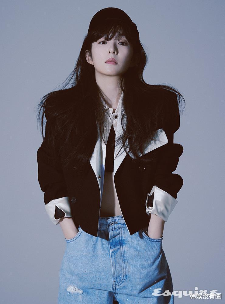 裴珠泫|西装、领带太帅了！Irene裴珠泫《ESQUIRE》画报公开引关注