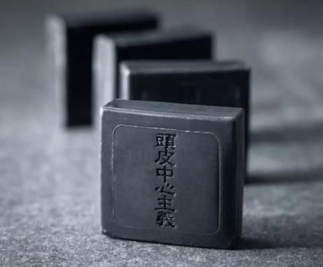 别只顾着洗头发，头发头皮共护才很哇塞！