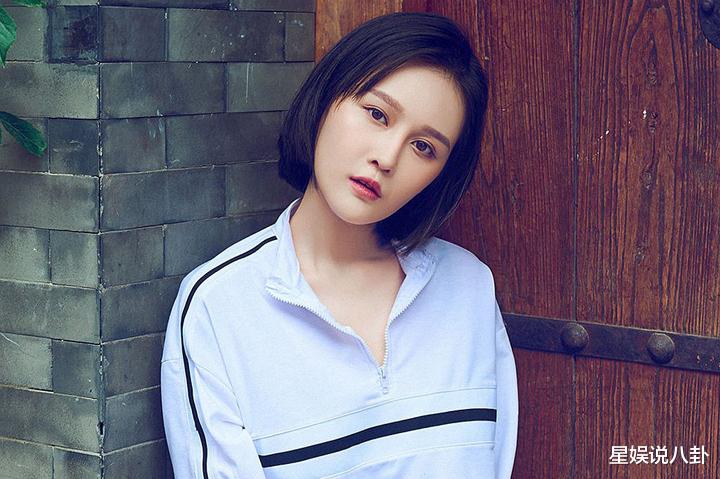 刘涛|赵本山女儿被求婚,与未婚夫相拥热吻,嫁妆超出想象