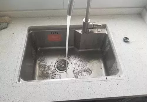 厨房装修,28个细节没在意,入住做饭惨兮兮,新媳妇差点变前妻