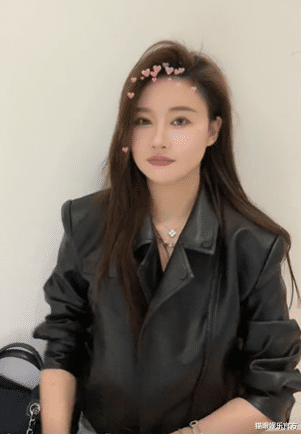 温婉|20岁百万网红直播自曝收入，三年就赚5千万，却仍觉得不够有钱？