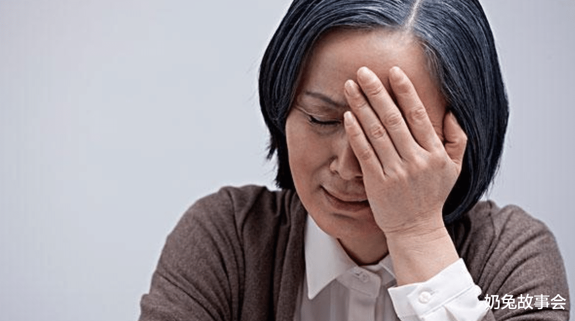 奶兔故事会|75岁大爷与52岁保姆再婚一周就分手,大爷:她不履行夫妻义务