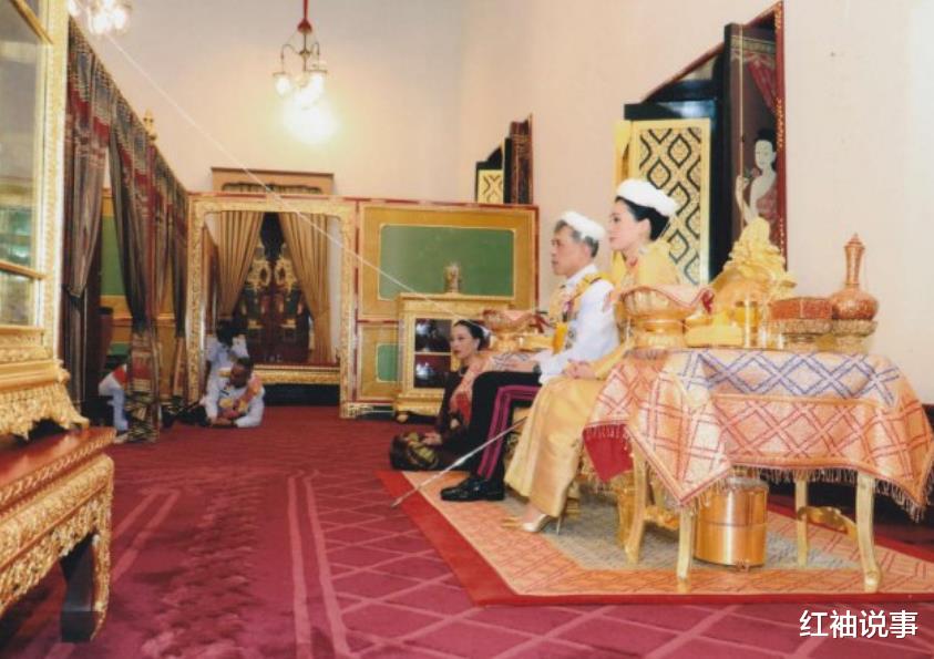 泰王開啟“度假模式”，帶著22位嬪妃回德國，唯獨西拉米留在曼谷-圖6