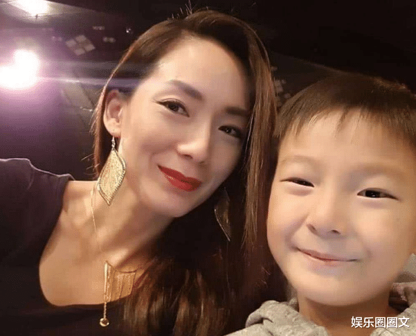 小龙女|火遍中国的新加坡女星：小龙女嫁杨过，何仙姑离婚，白牡丹嫁老外