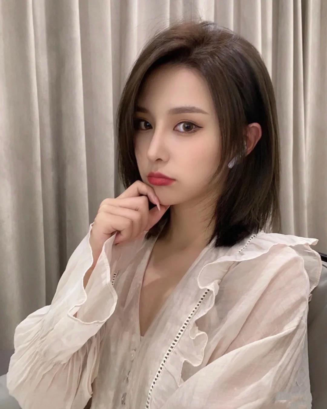 发型|锁骨发需要烫吗，什么样的人不适合锁骨发？看完再剪也不迟