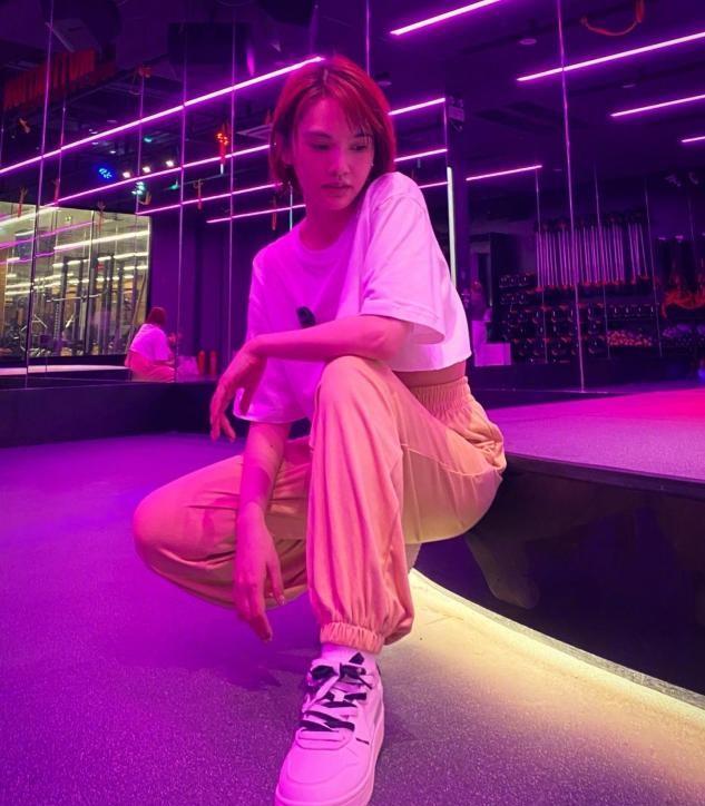 杨丞琳|37岁杨丞琳突送急诊！强忍不适坚持表演太拼命，照片曝光惹人心疼