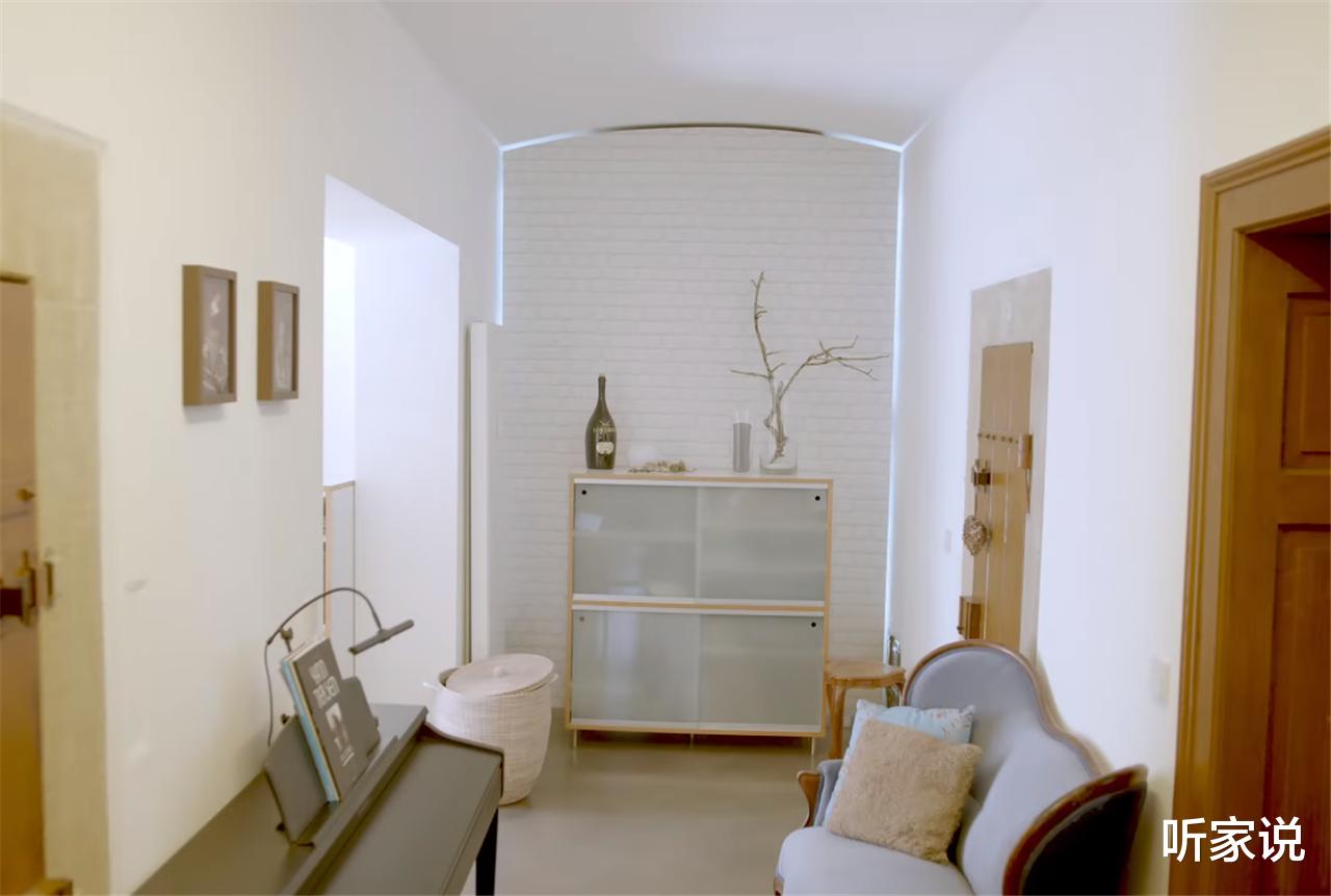 他买下废弃监狱，在150㎡原牢房中一住就是14年，网友：也是服气