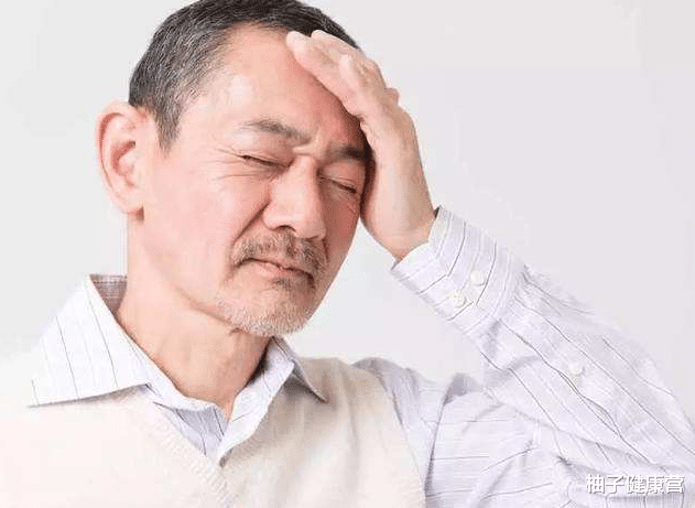 柚子健康营|中老年人经常打哈欠，要重视，医生：45岁后不想中风，做好3点