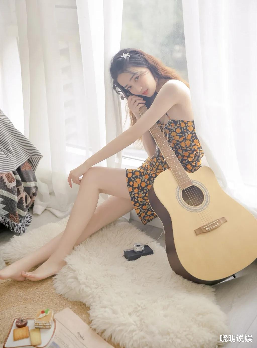 徐璐|徐璐紧身裙秀曼妙火辣身材，肤色雪白紧致仙气十足太美了