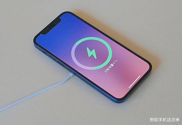 苹果|苹果“摊牌”，iPhone12即将跌破四千元大关，还要考虑苹果13吗？