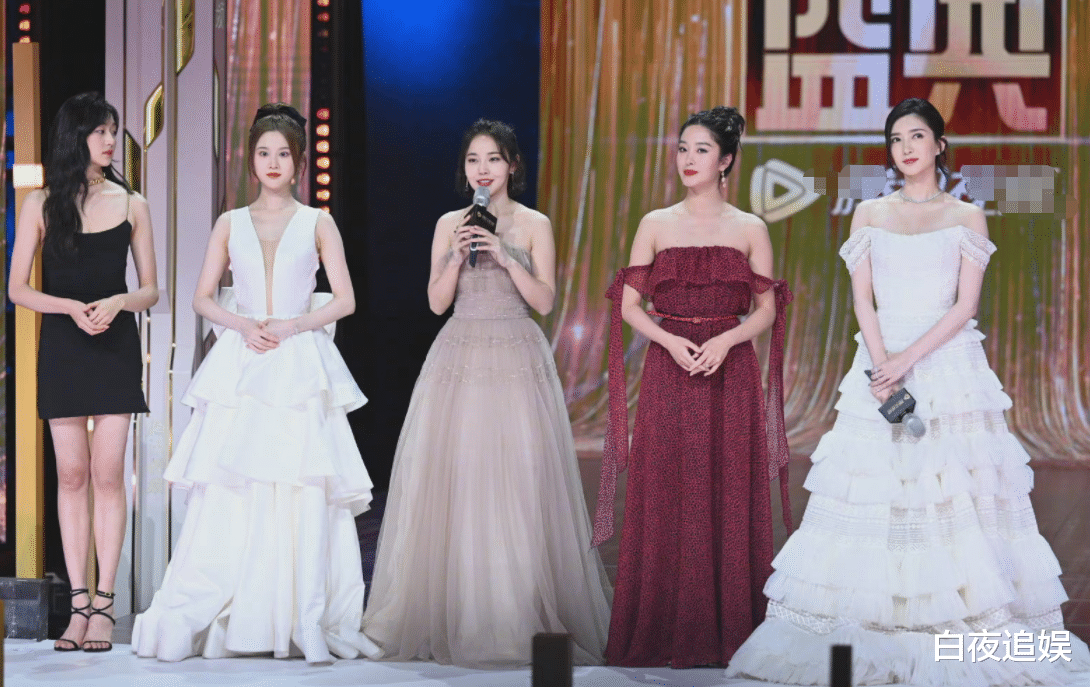 欢乐颂第三季|《欢乐颂3》新五美合体，离开了美颜相机，生图颜值好真实