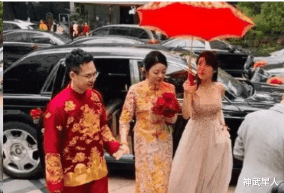 神武星人|“那些砸场子的伴娘，谁还有空看新娘啊？是不是太吸引眼球了～”哈哈哈哈