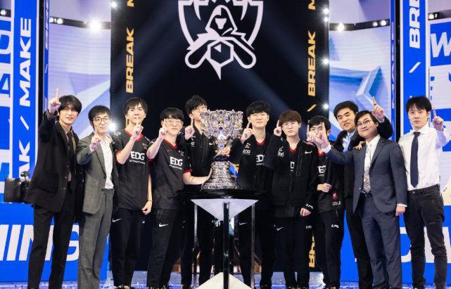 蔡小贩|EDG冠军皮肤确定!李佐伊成Scout专属,皇子将成首个三冠皮肤得主