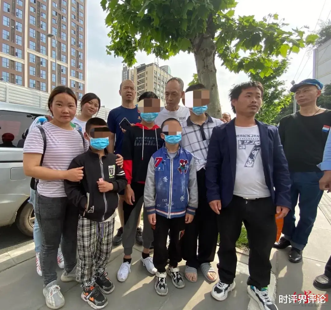 时评界评论 李欣：未成年人出走背后暴露杂技行业现状