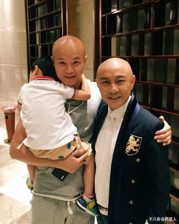 罗云熙|看着高，实际矮！8位男星身高迷惑，合照踮脚就输了