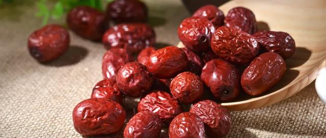 红枣|红枣别这样吃，可能诱发“致命危机”！