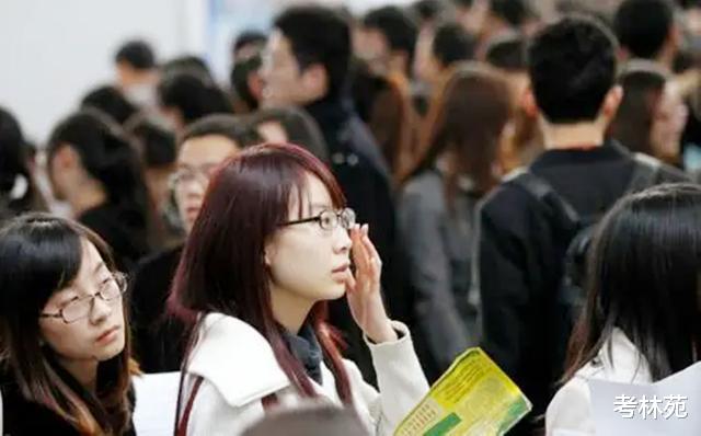 教师|好消息和坏消息都非常明显，2022年教师招聘竞争压力大增