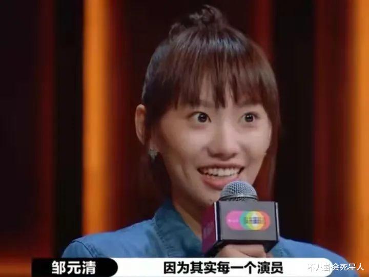 |妈妈美女儿丑，10对明星母女颜值差距大，全因爸爸基因拖后腿