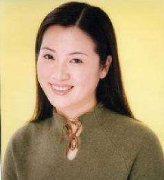 王欢|央视主持王欢：19岁进电视台，事业巅峰患癌，年仅42岁遗憾离世！