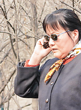 哲学筱筱|二奶杀手张玉芬， 30年扒光几千个狐狸精，儿子38岁至今未婚