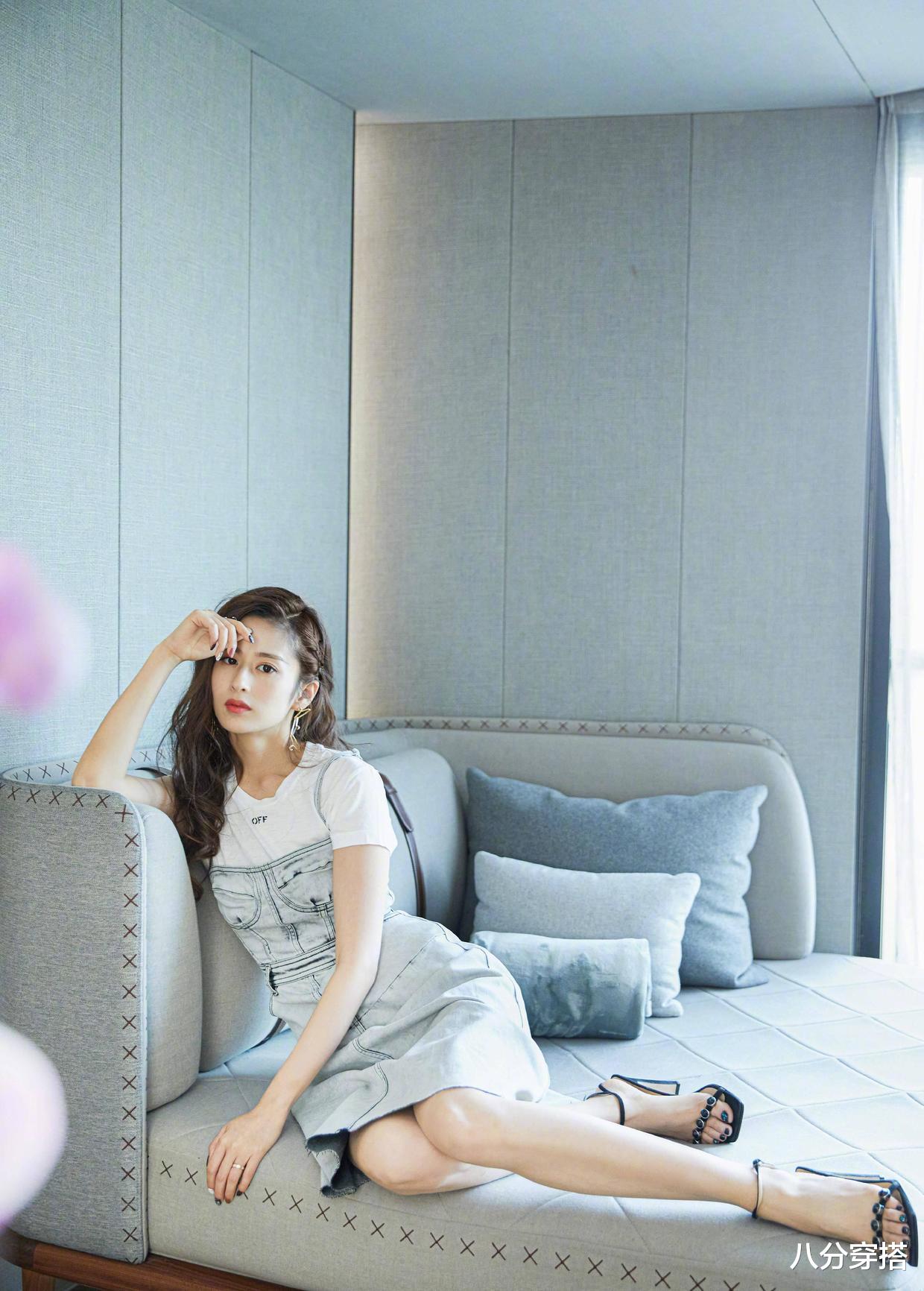 颖儿|颖儿胖了之后美出新高度，一袭白色鱼尾礼服华丽高级，清纯灵动