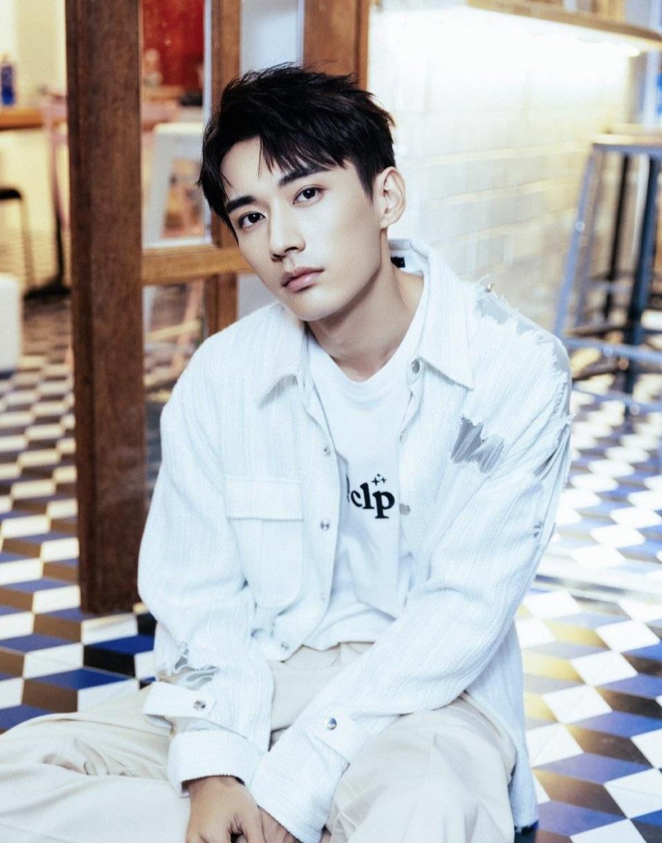 张予曦|“女木男丑”,上线首日便突破2000万,刘学义张予曦新剧凭什么?