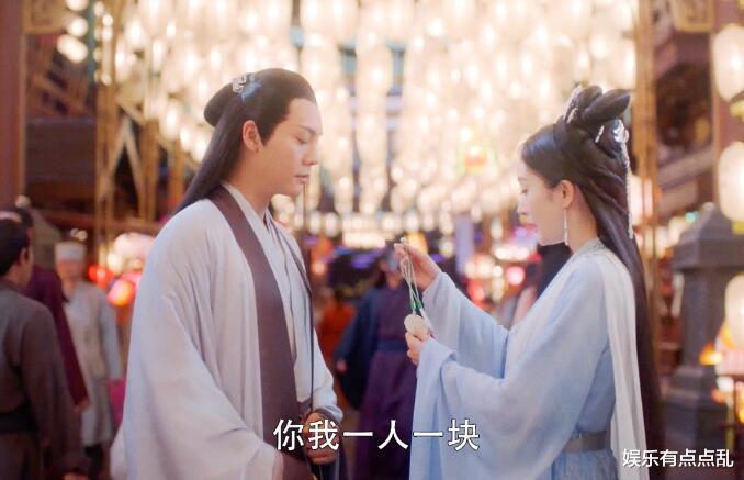 张一山|陈伟霆机场偶遇杨幂, 脱口就喊了一声叶海市, 杨幂回应引全场大笑